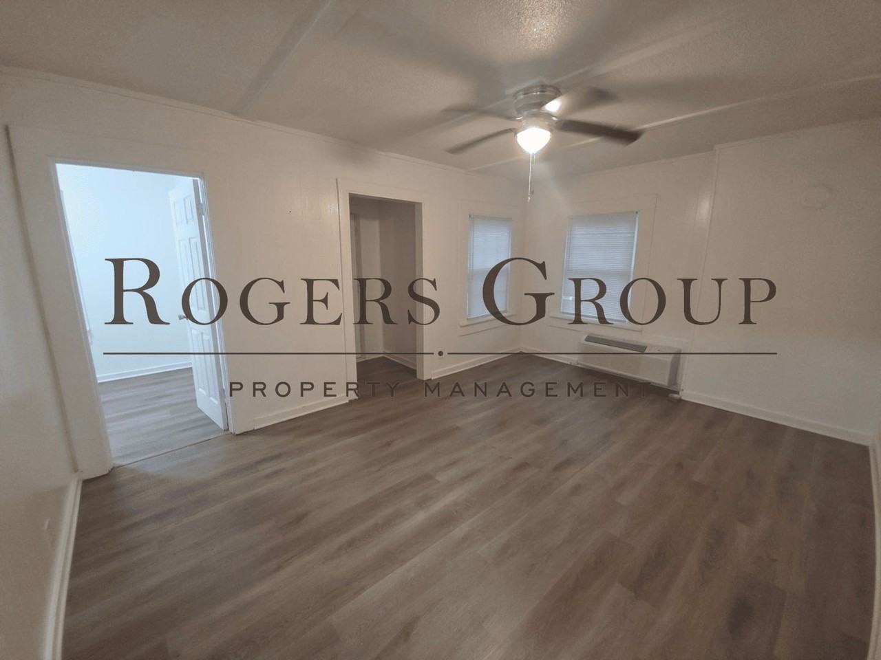 803 Roberson St - Photo 4 of 14