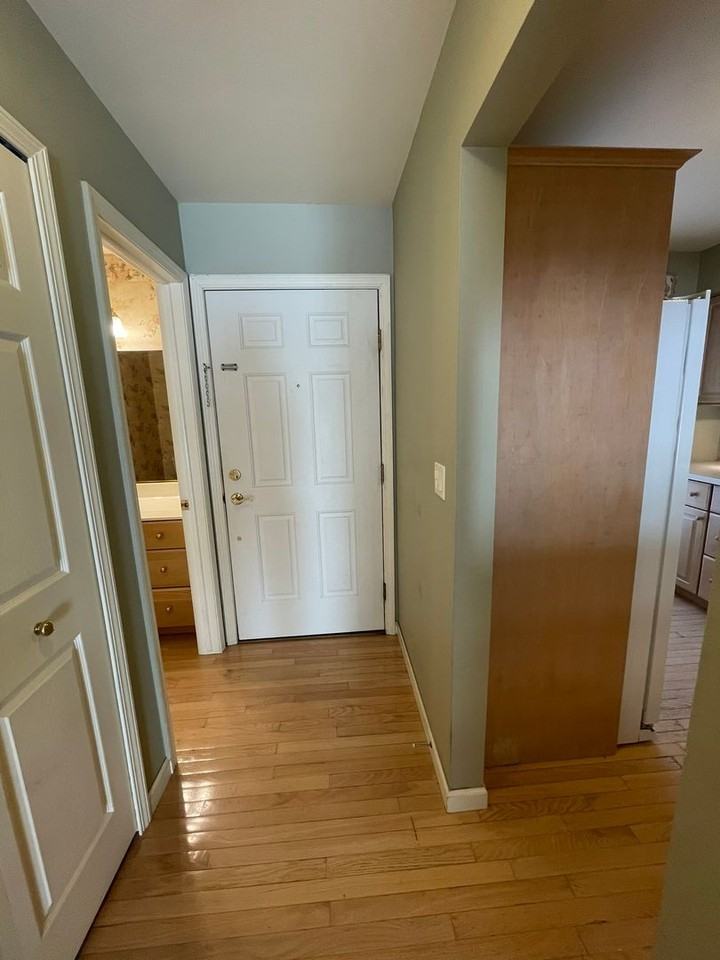 758 Greenhills Dr - Photo 4 of 31