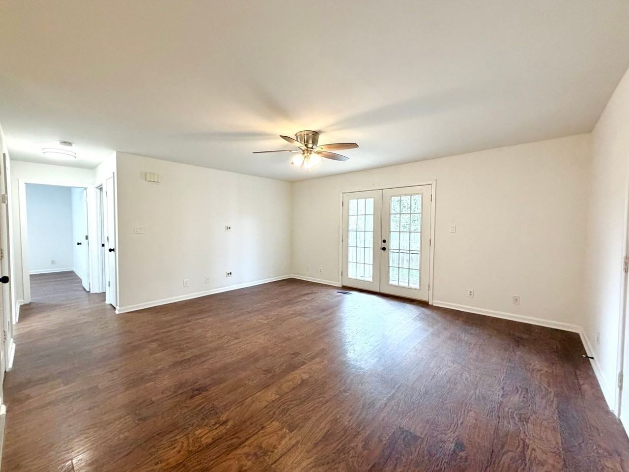 402 Jack Miller Blvd Apt B - Photo 5 of 21