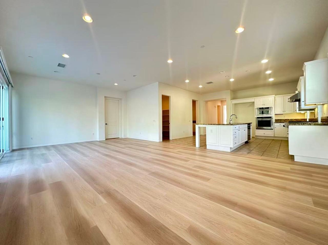 803 E Manresa Dr - Photo 2 of 25