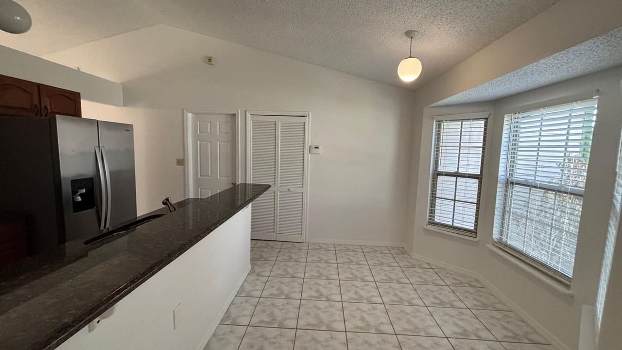 5127 Mill Stream Rd - Photo 2 of 23