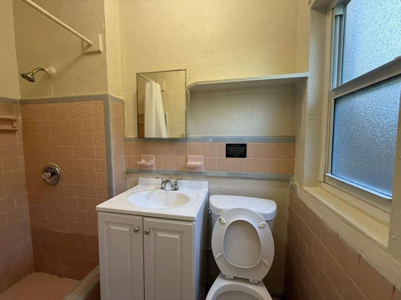 418 Nw 14th Ave - Photo 7 of 7