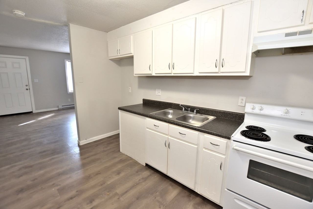 1607 Charter Dr - Photo 5 of 11