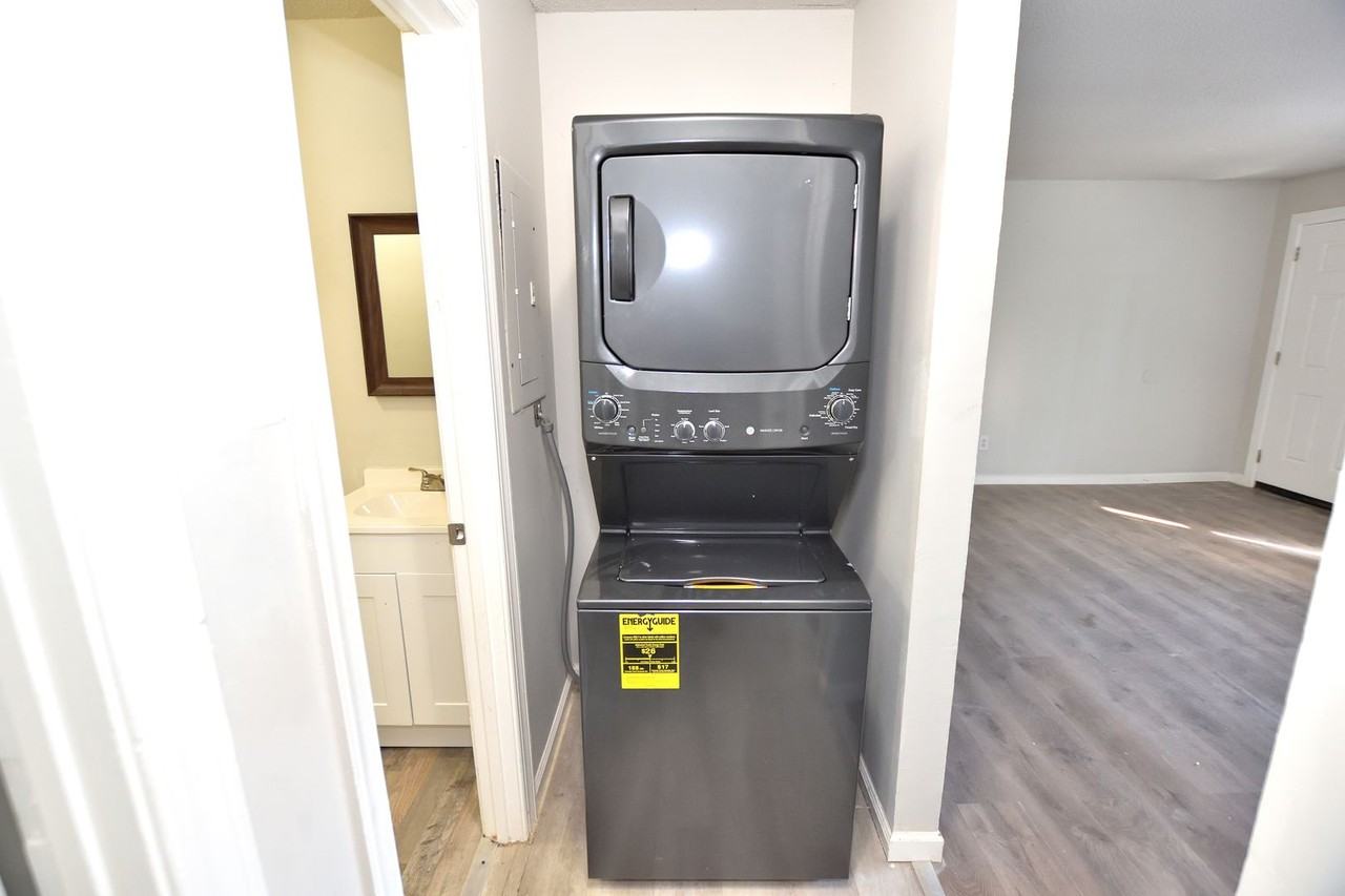 1607 Charter Dr - Photo 6 of 11