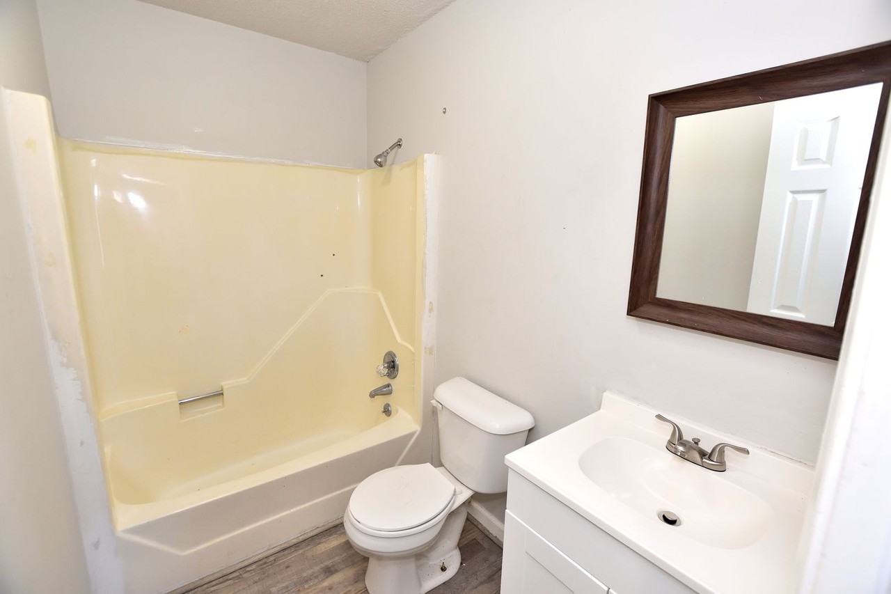 1607 Charter Dr - Photo 7 of 11