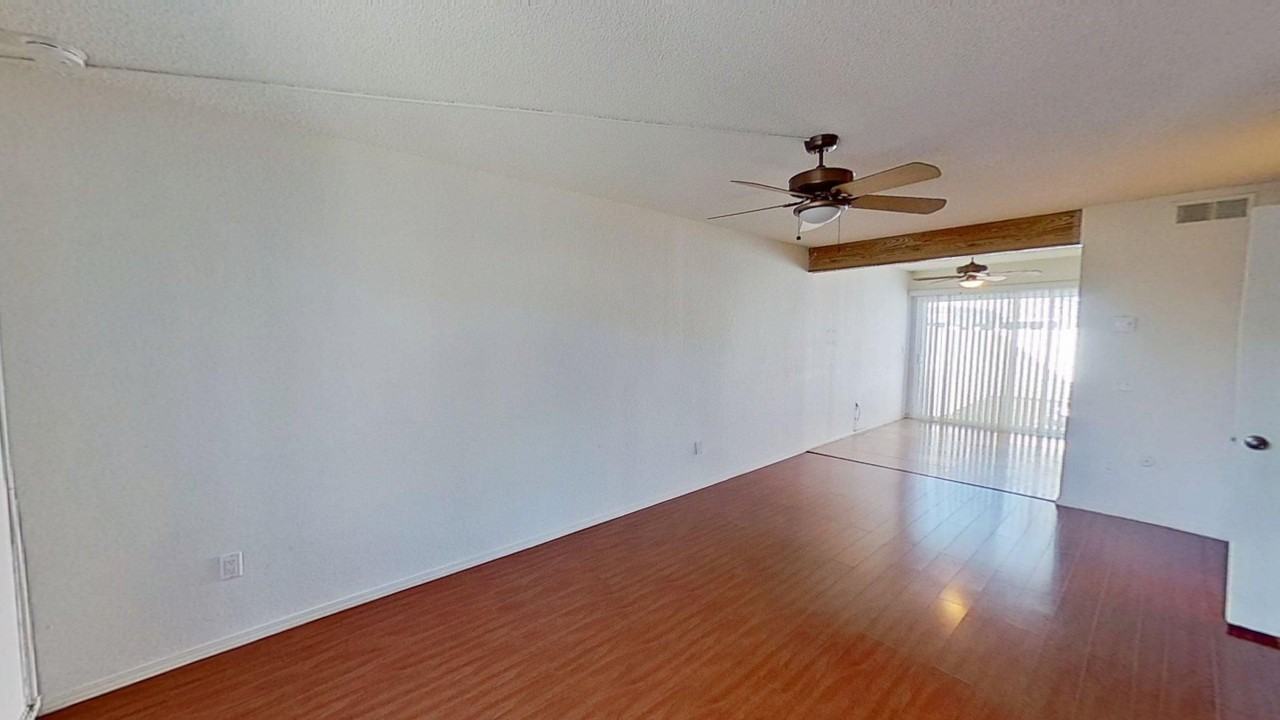 4670 Ranchview Cir - Photo 2 of 24