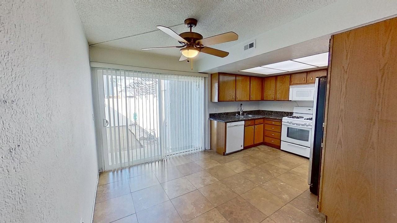 4670 Ranchview Cir - Photo 6 of 24