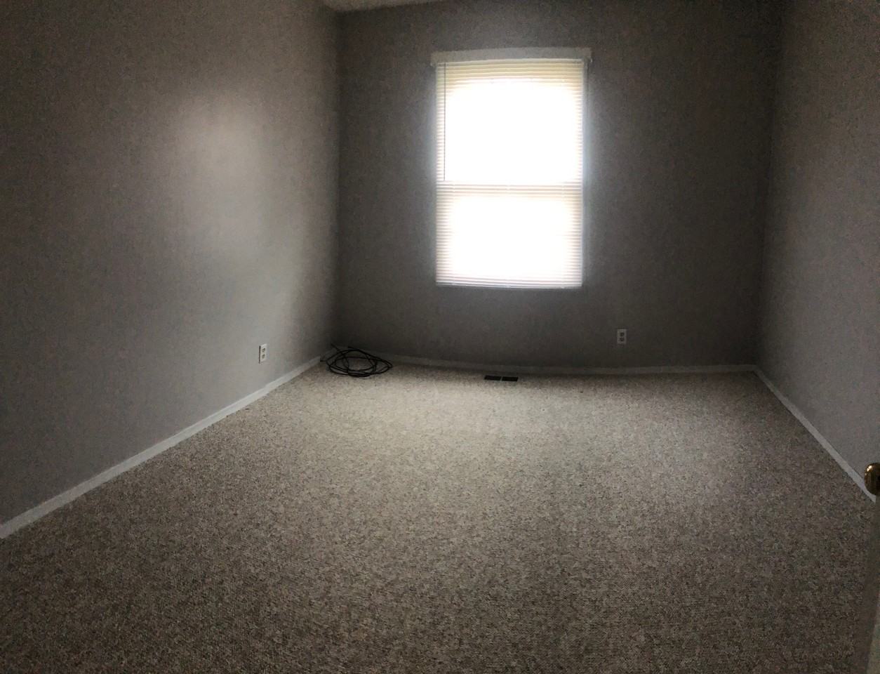 8214 Shibler Dr - Photo 6 of 10