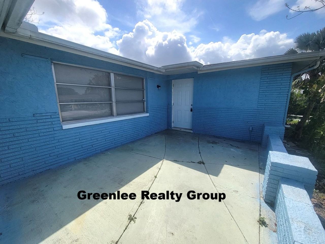 10920 Oakdale Ave - Photo 3 of 27