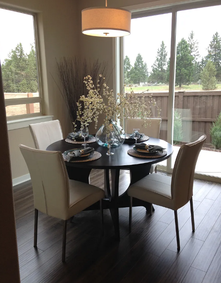 736 Ne Vail Ln - Photo 5 of 11