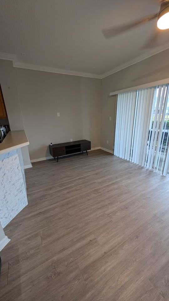 10739 Savannah Wood Dr - Photo 4 of 26