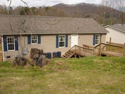 93 Crestview Hts - Photo 3 of 15