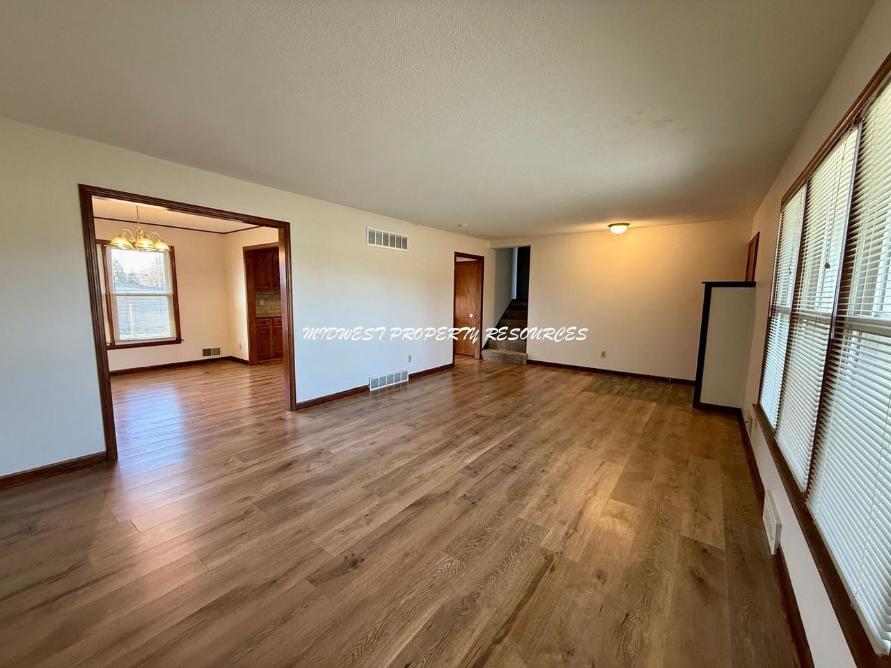 2203 Nw Chipman Rd - Photo 4 of 24