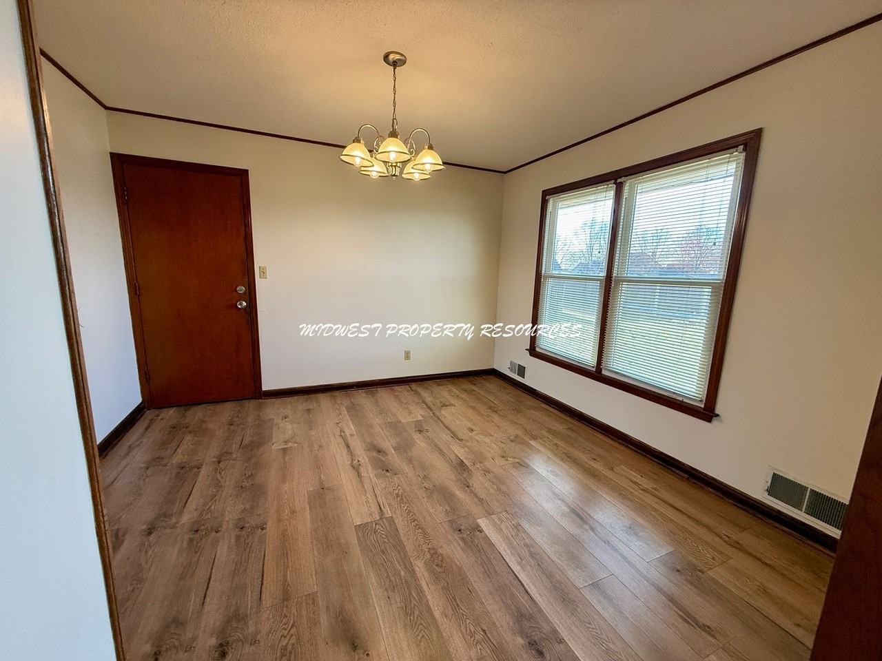 2203 Nw Chipman Rd - Photo 7 of 24