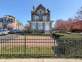 featured image of 1701 N Front St