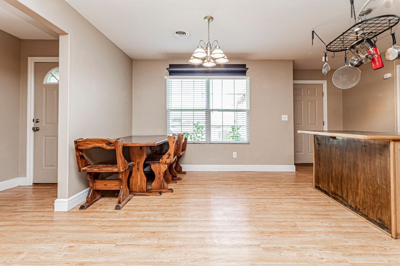 1779 W 14th St - Photo 7 of 25