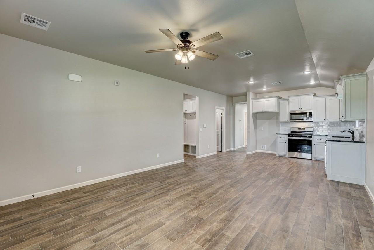 618 Juniper St - Photo 7 of 24