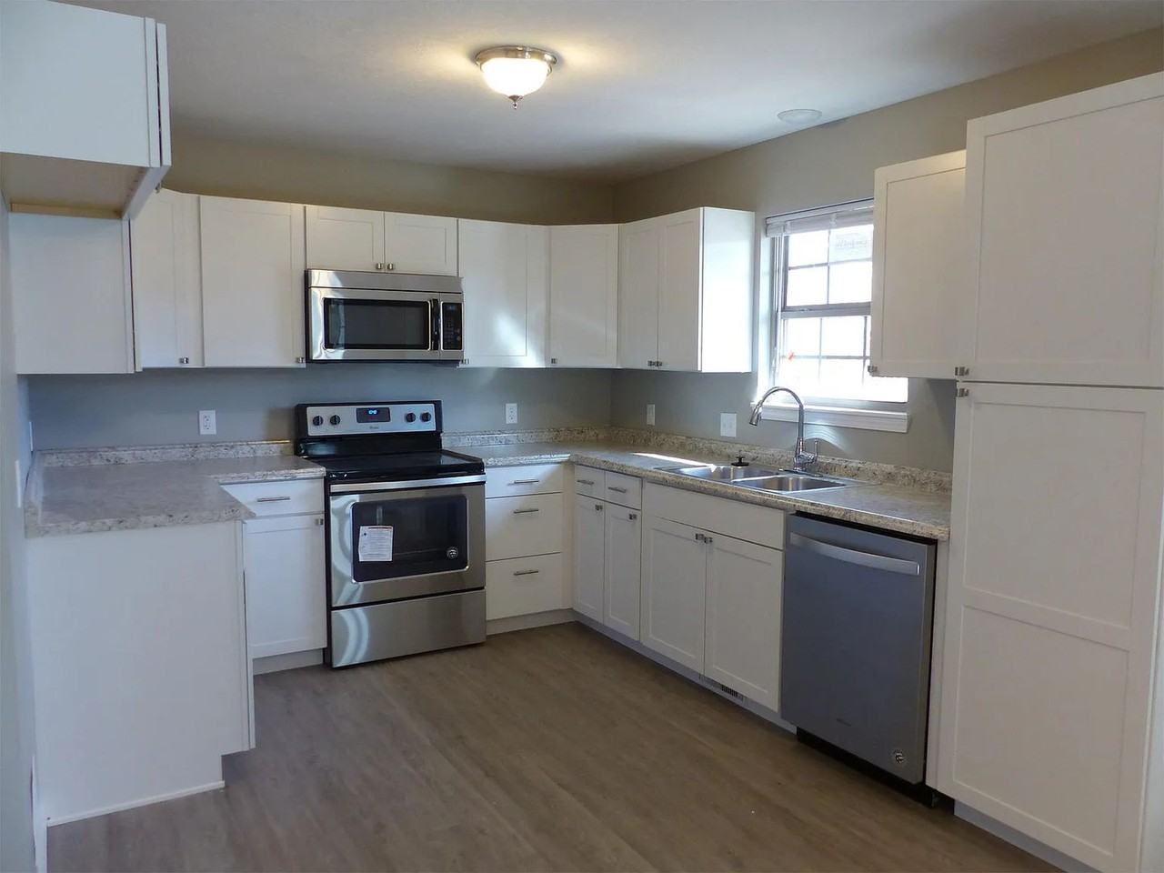 2002 N 26th St - Photo 6 of 18