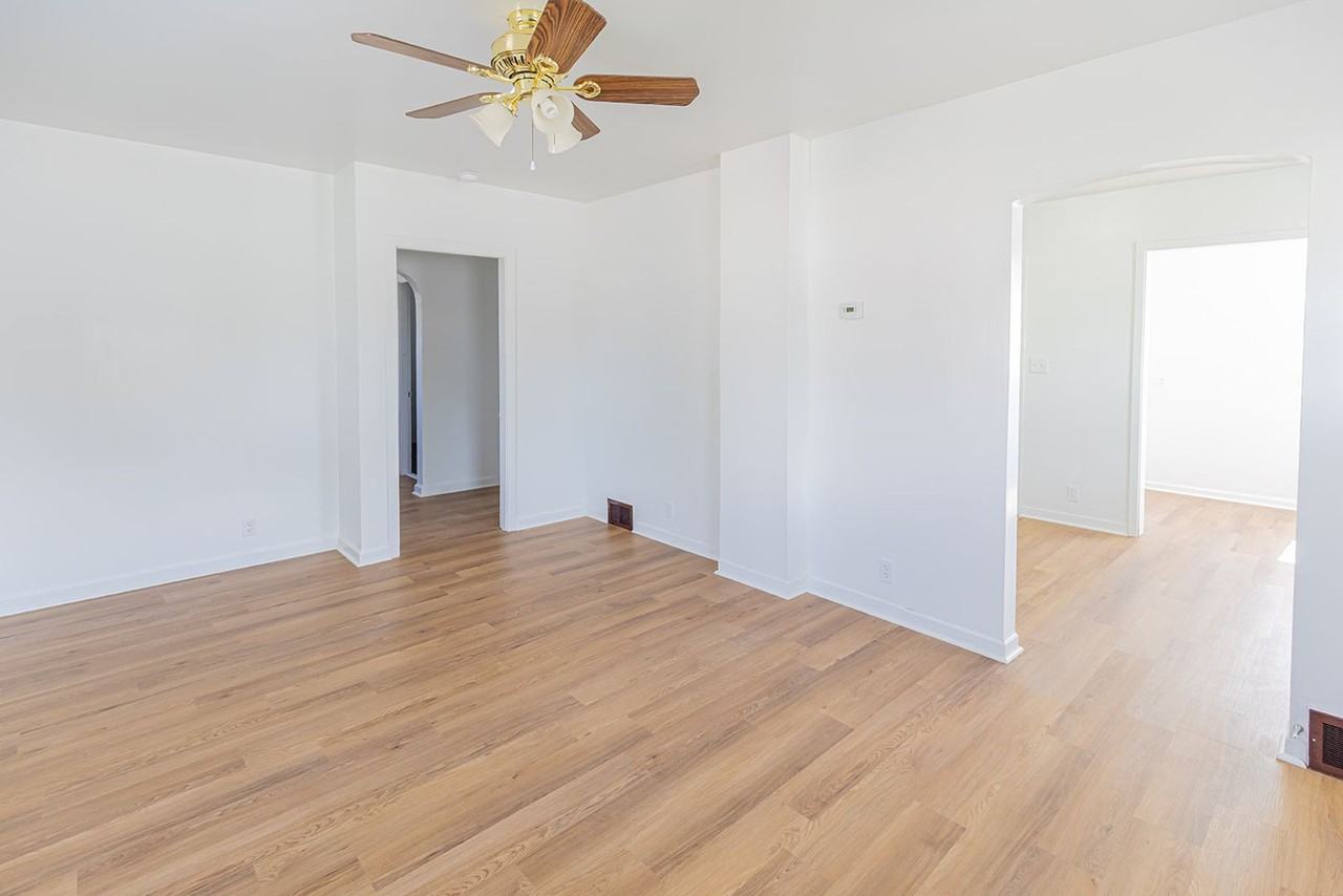 175 S 100 W - Photo 3 of 20