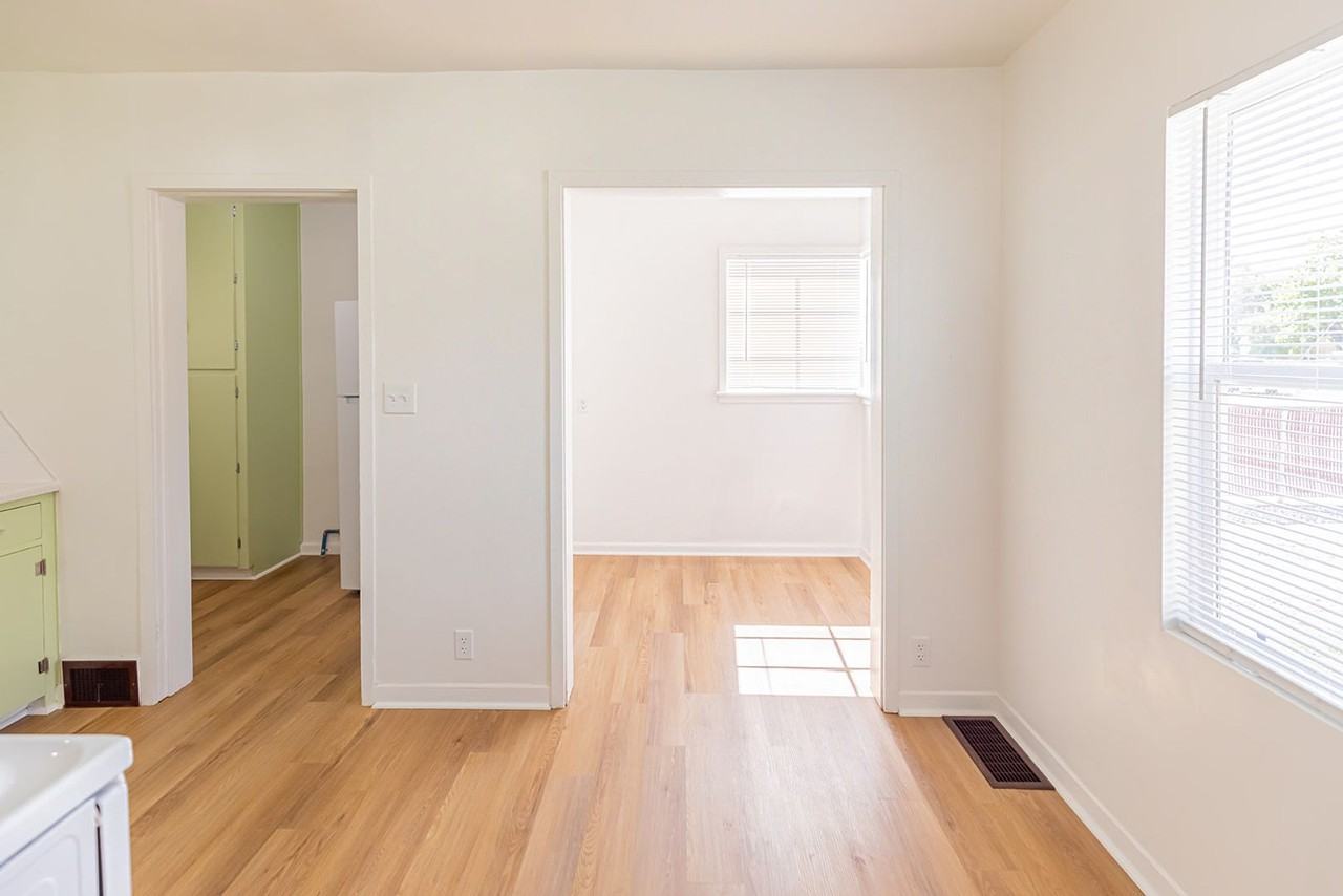 175 S 100 W - Photo 4 of 20