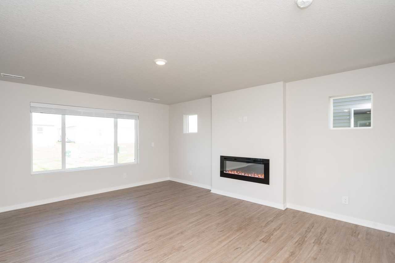 4324 Ne 14th St - Photo 3 of 9