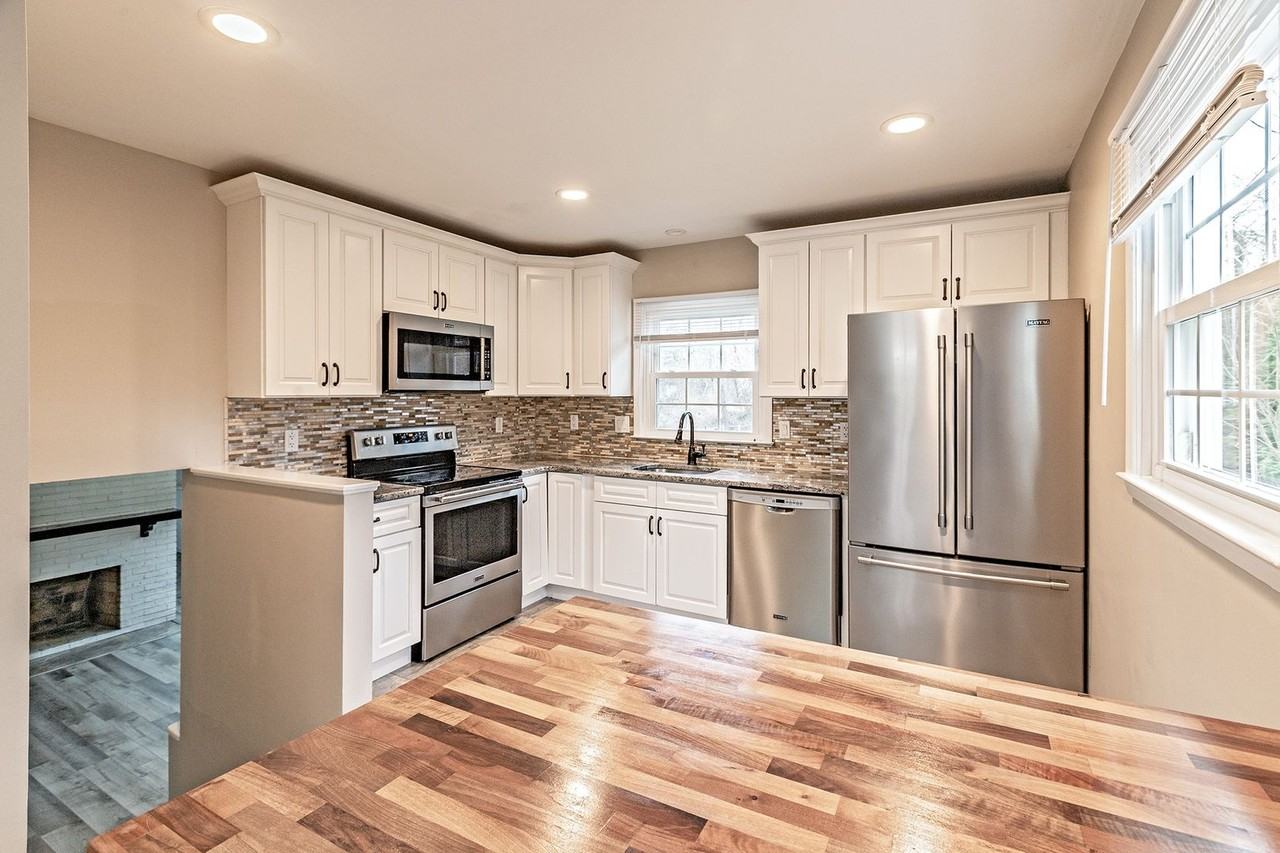 1 Wordsworth Dr - Photo 2 of 17