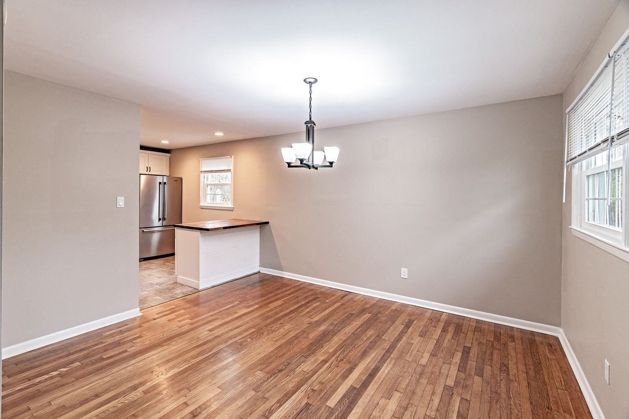 1 Wordsworth Dr - Photo 5 of 17