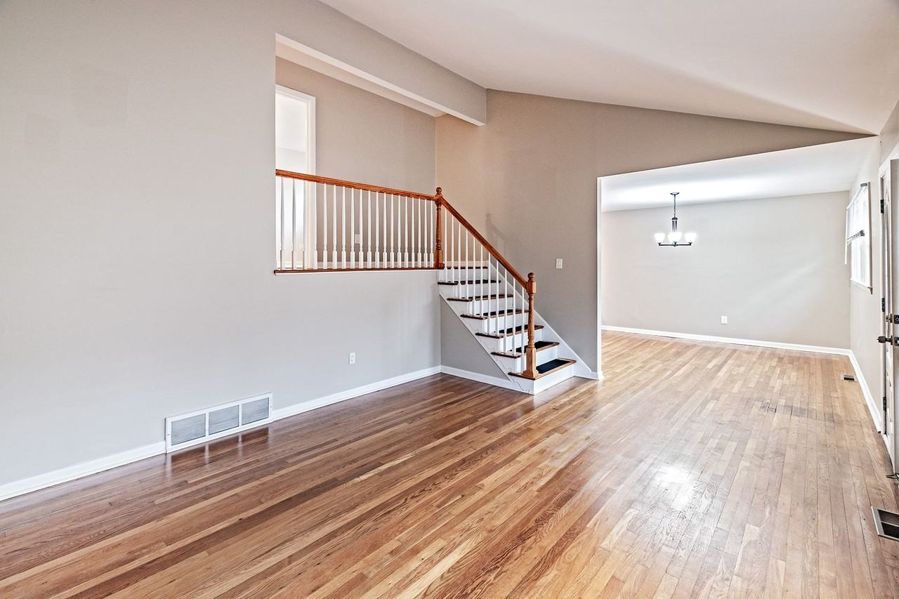 1 Wordsworth Dr - Photo 6 of 17