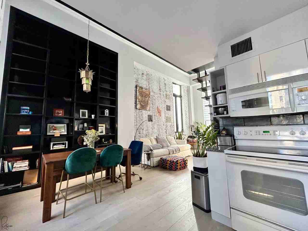 176 West 86th Street #5A - Photo 2 of 11