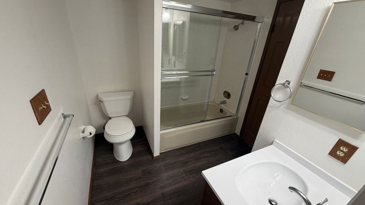 759I Boulder Ct - Photo 5 of 8