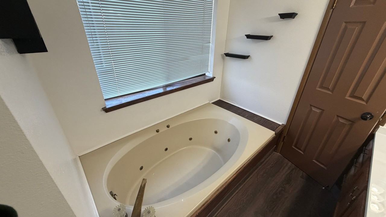 759I Boulder Ct - Photo 7 of 8