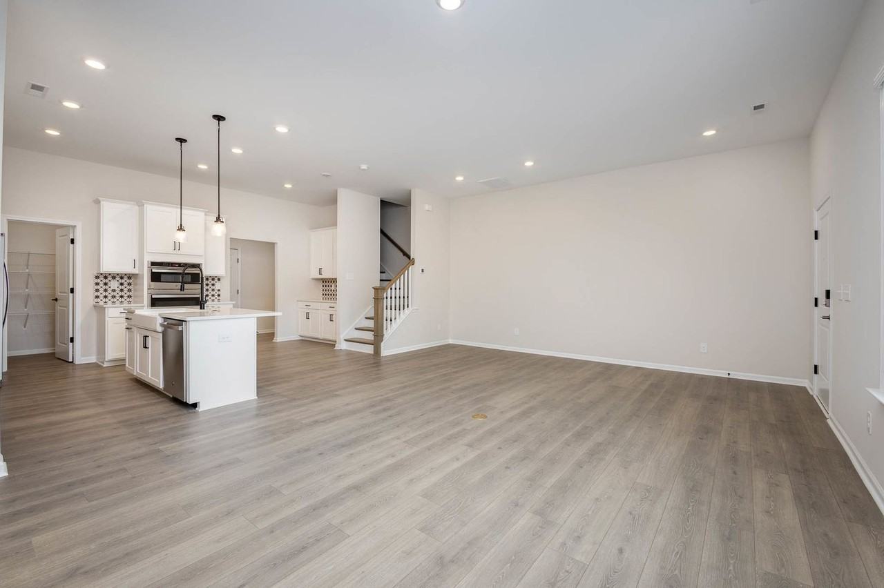 5725 Gulch Pl - Photo 2 of 19