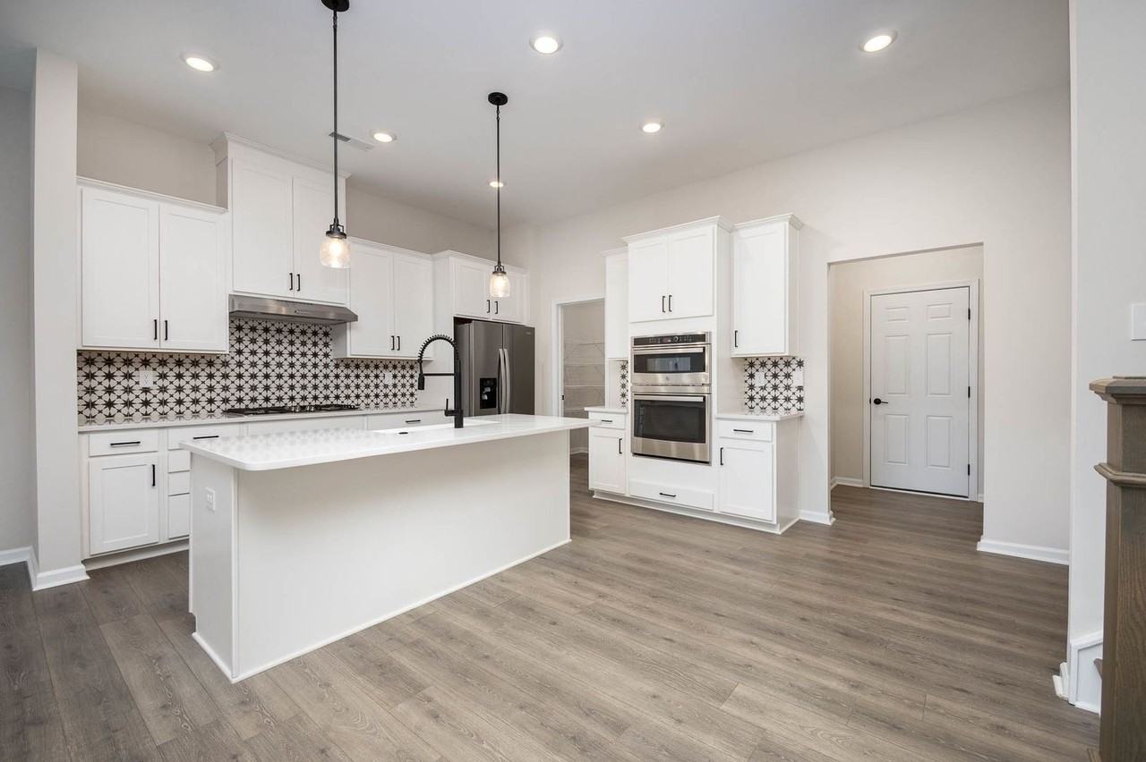 5725 Gulch Pl - Photo 5 of 19