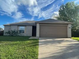 featured image of 5006 Glenoak Dr