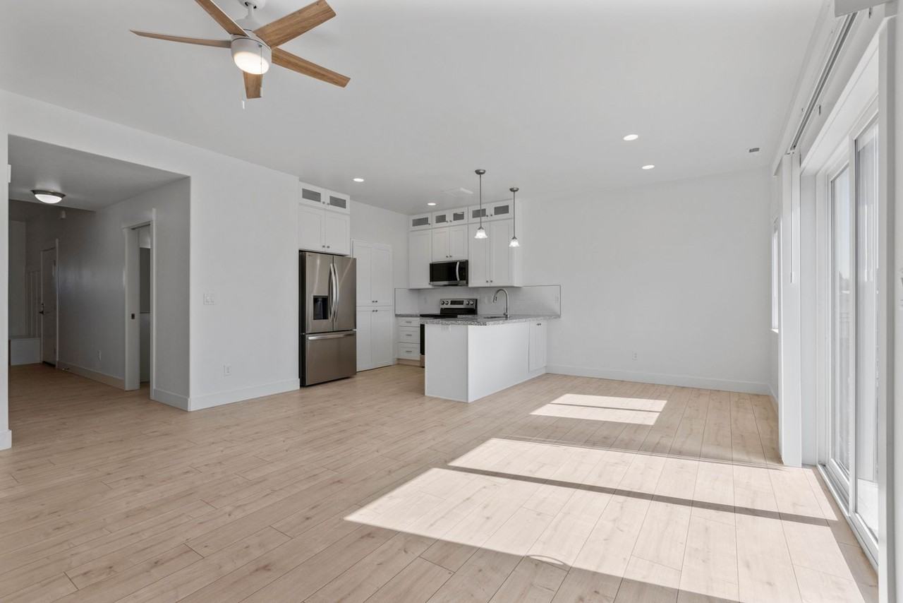 1106 Home Run Ave - Photo 3 of 50