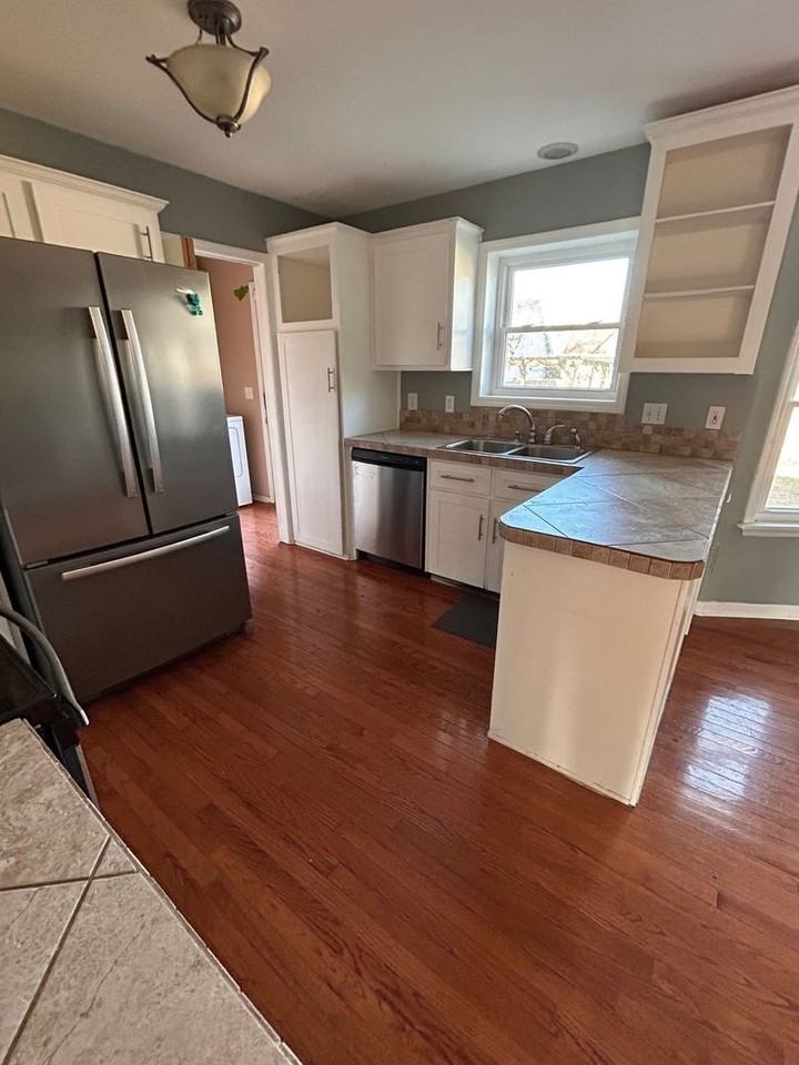 1302 Sand Pine Rd - Photo 4 of 21