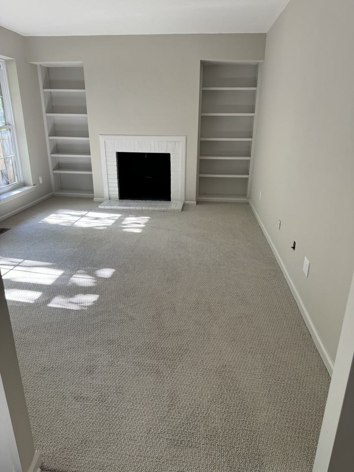 704 Weatherstone Dr #704 - Photo 4 of 27