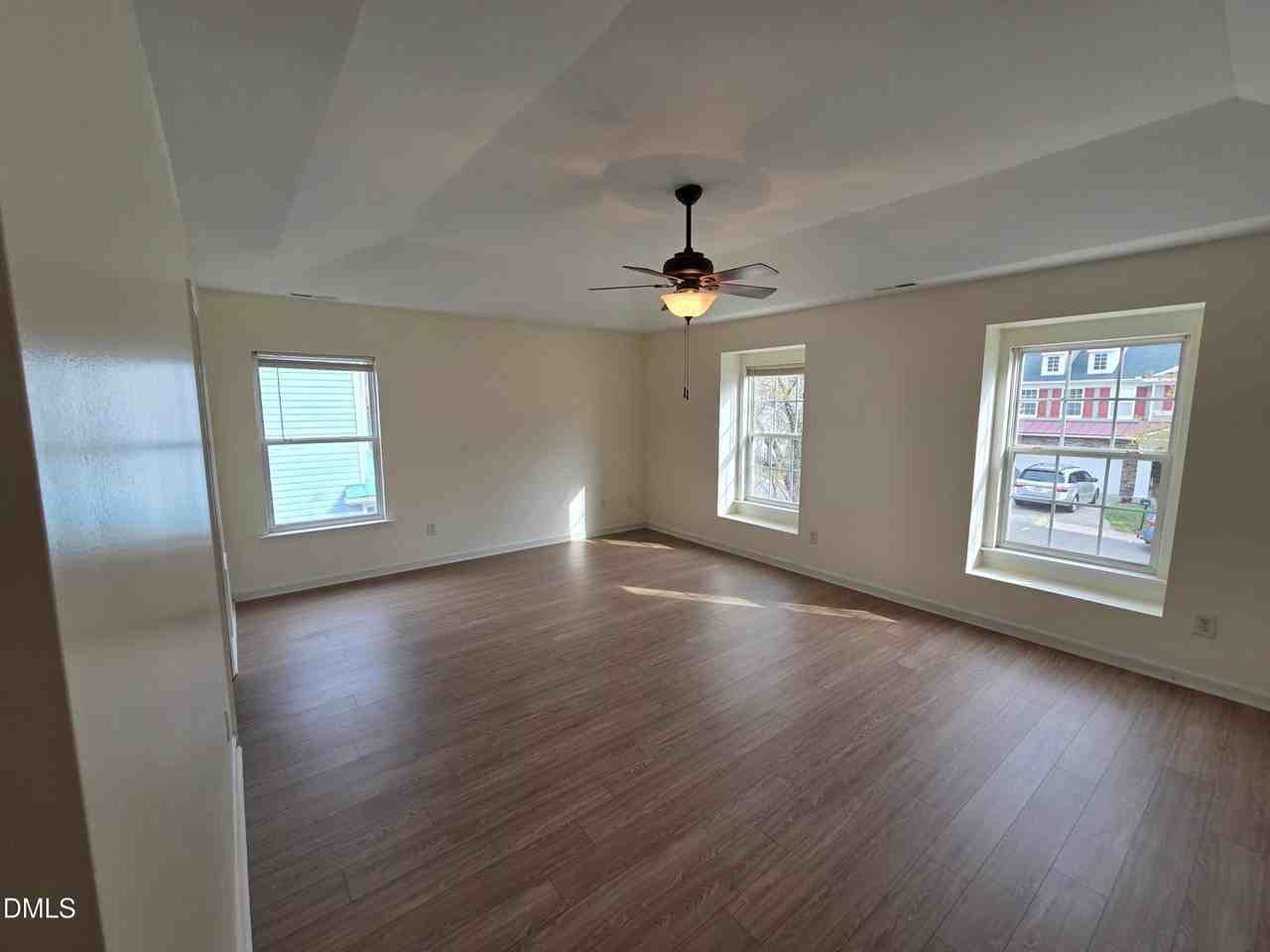 610 Conover Rd - Photo 3 of 23