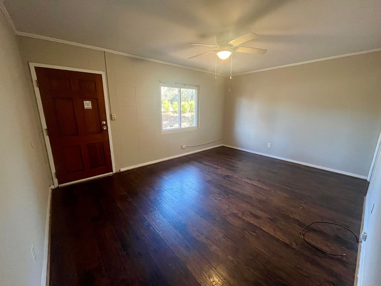 114 Calhoun St - Photo 4 of 5