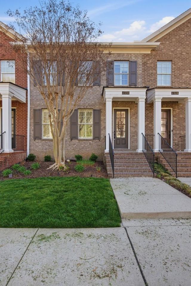 2330 Clare Park Dr - Photo 3 of 34