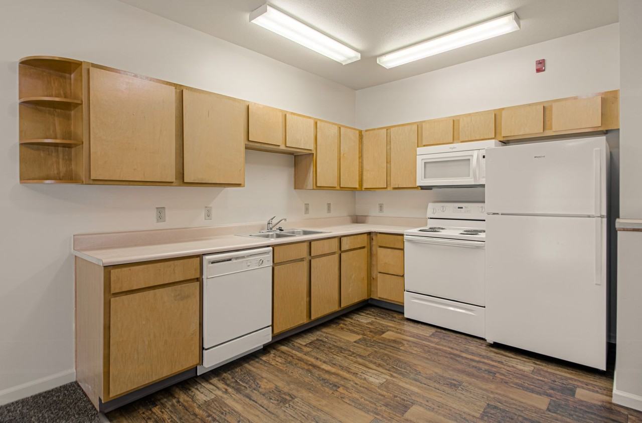 Englewood Vista - Photo 4 of 19