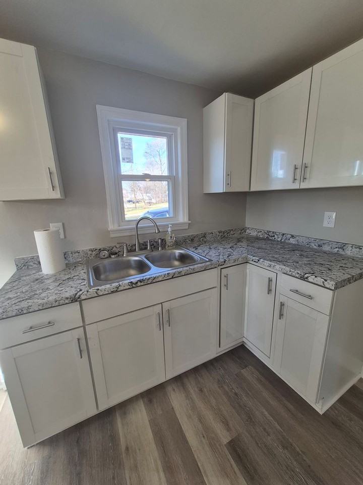 2212 Sherer Ave - Photo 5 of 13