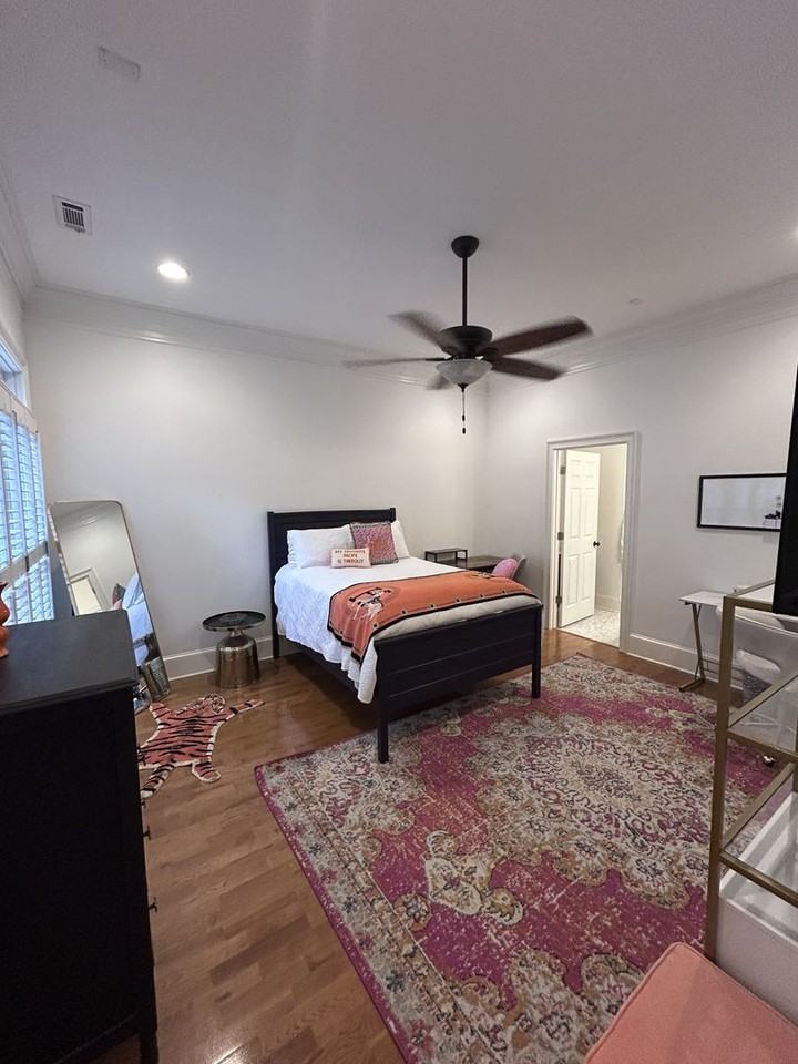 212 Village Walk Ln - Photo 2 of 21