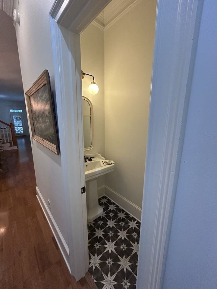 212 Village Walk Ln - Photo 6 of 21