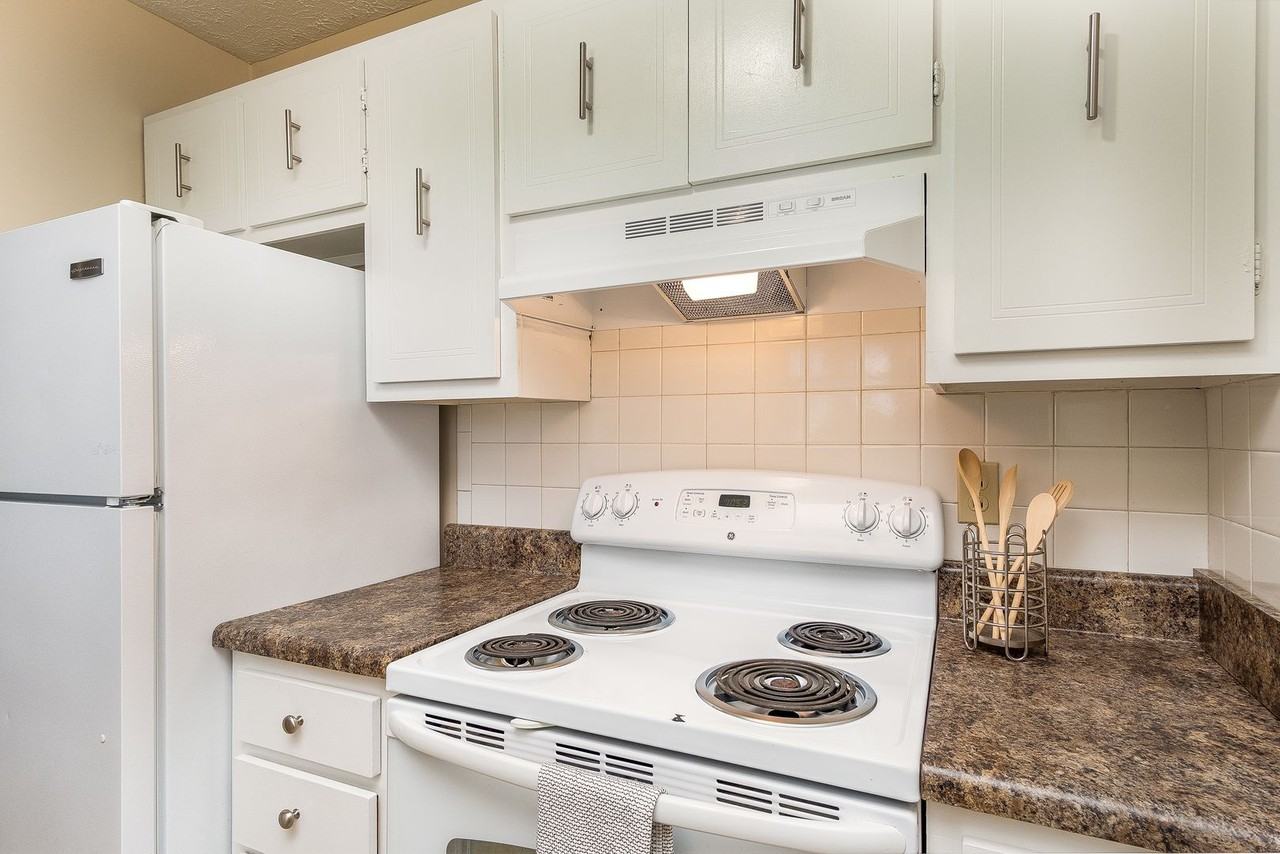 Pecan Court - Photo 7 of 24