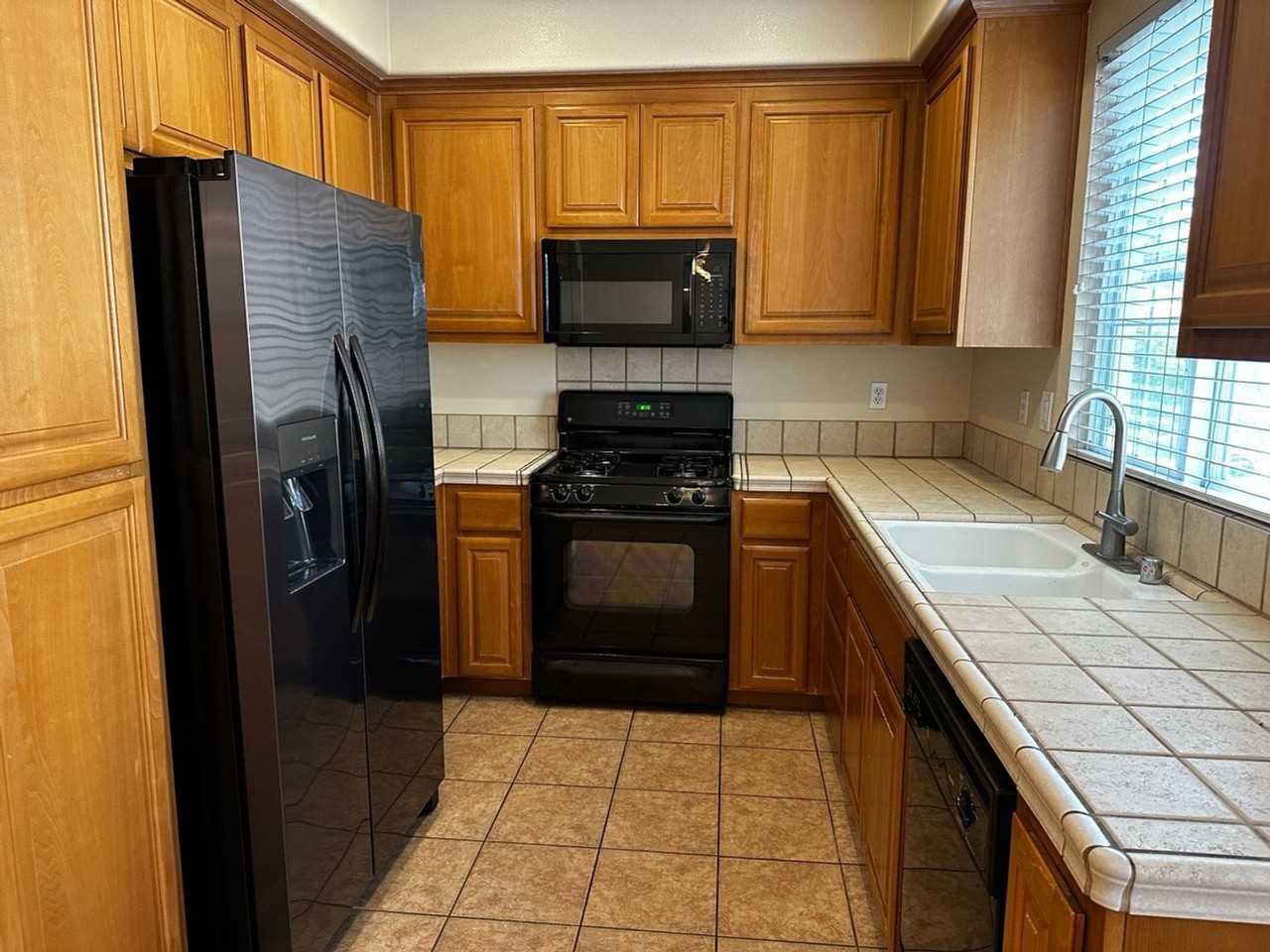 2215 Winepol Loop - Photo 6 of 14