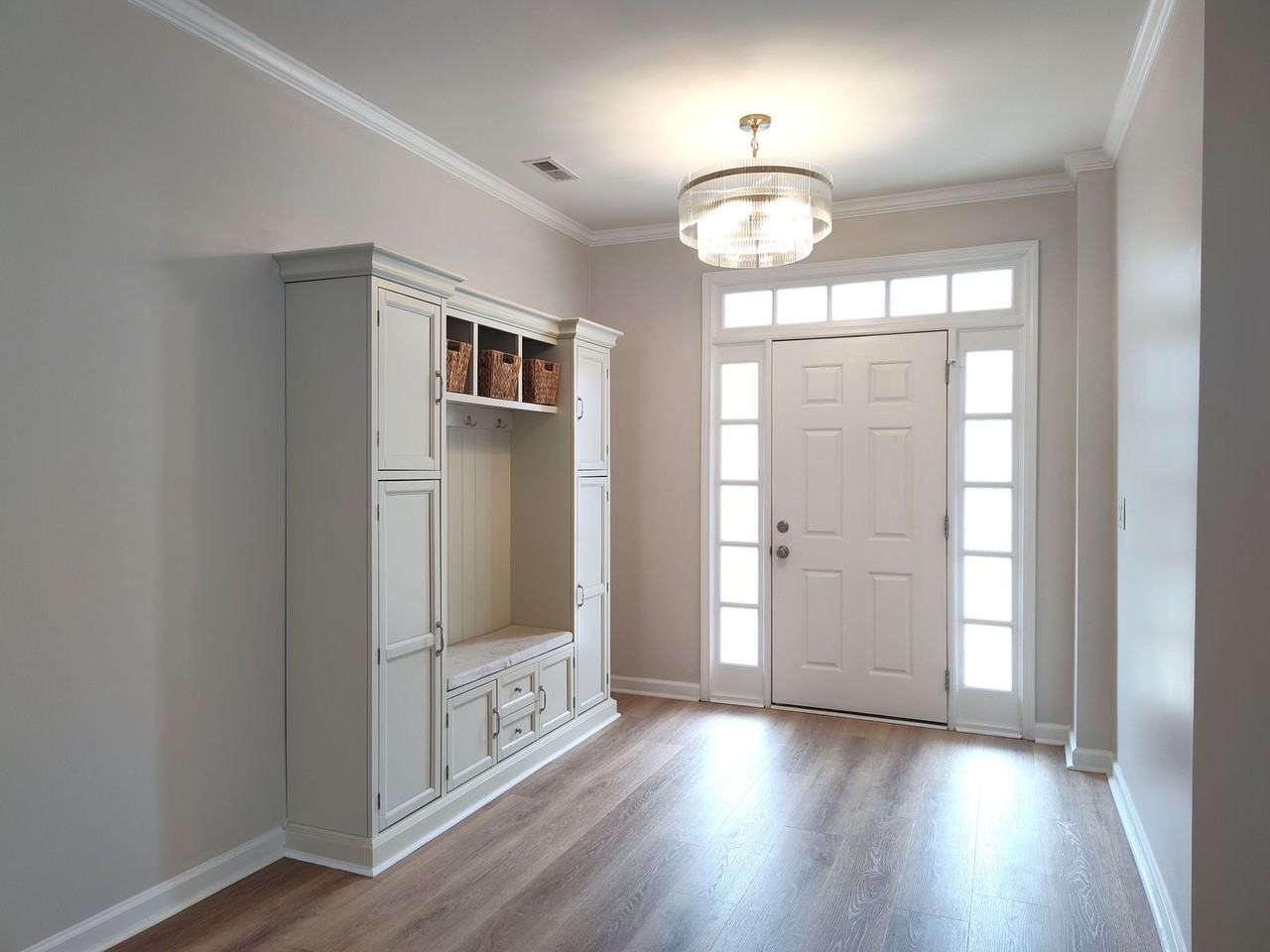 6470 Chadwell Ct - Photo 2 of 41