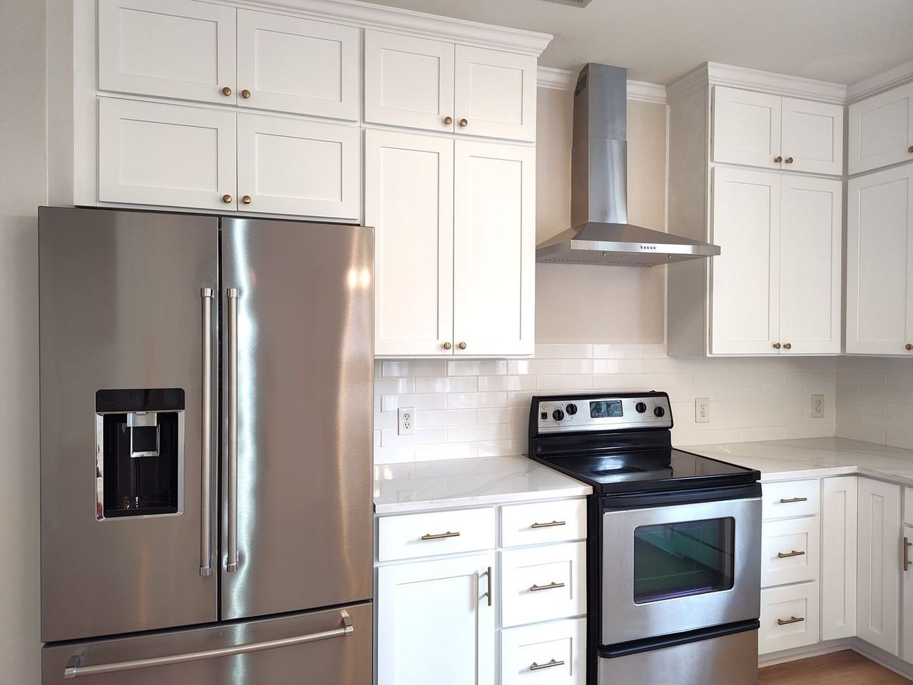 6470 Chadwell Ct - Photo 4 of 41