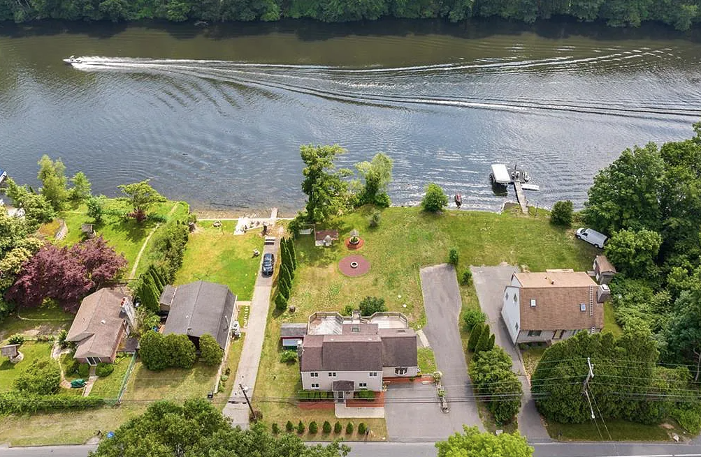 451 Roosevelt Dr #NA - Photo 2 of 23