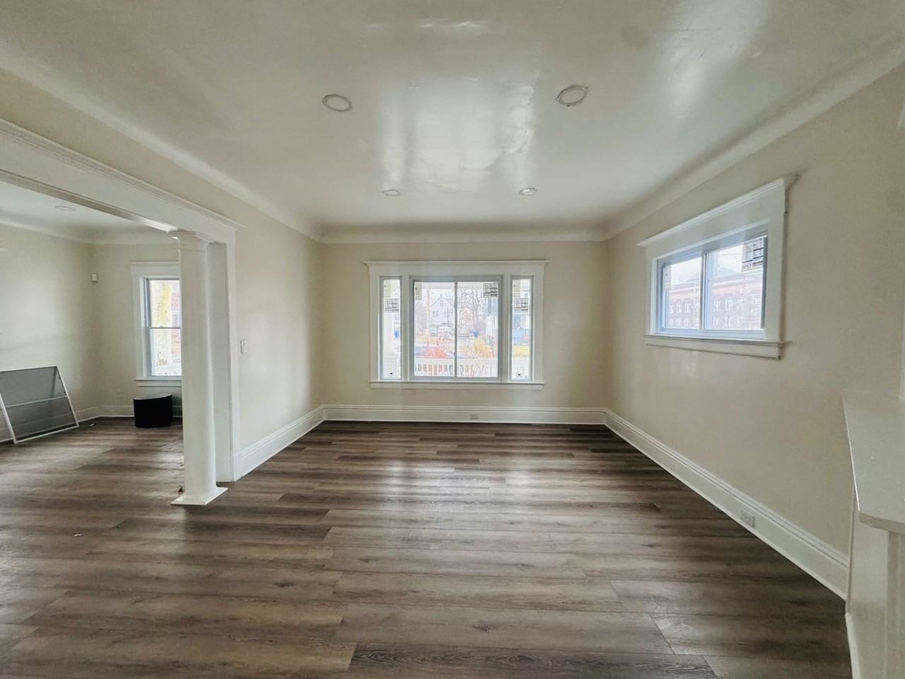 10404 South Blvd - Photo 3 of 31